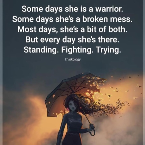 Meet your Posher, Tanya aka THRIFTYNAVYMOM ⚓️ - Picture 10 of 13